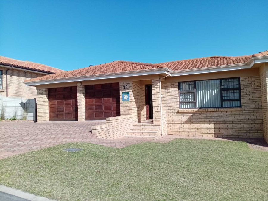 3 Bedroom Property for Sale in Reebok Western Cape